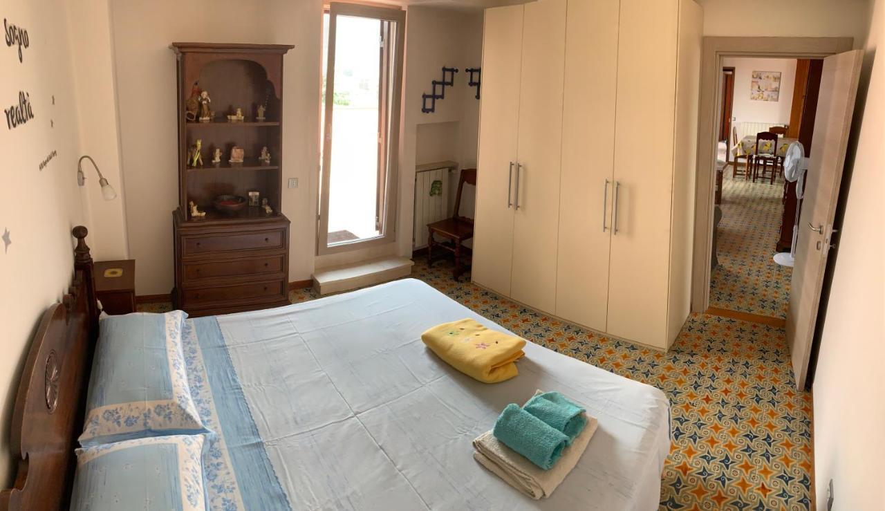 Attico Mansardato Affacciato Sul Cuore Di Brescia Exterior foto