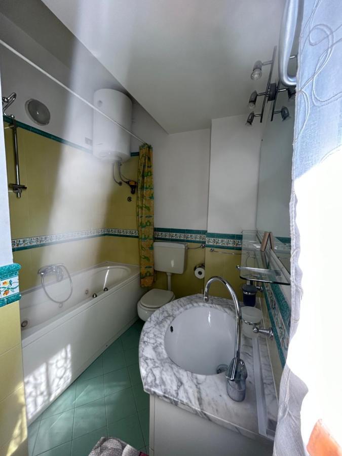 Attico Mansardato Affacciato Sul Cuore Di Brescia Exterior foto