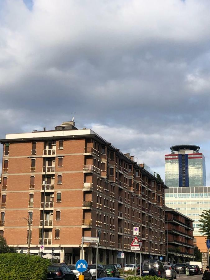 Attico Mansardato Affacciato Sul Cuore Di Brescia Exterior foto